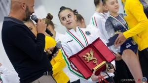 podio jr sfe06165 copia simone ferraro ph